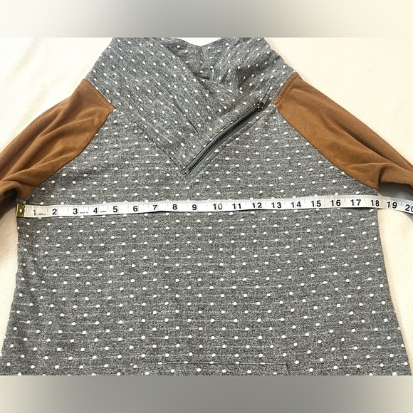 Maurices Gray and White Polka Dot Top w Brown Sleeves Cowl Neck Sweatshirt XS - Picture 11 of 16